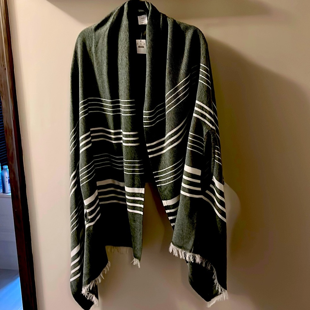 J crew one size poncho /wrap nWT